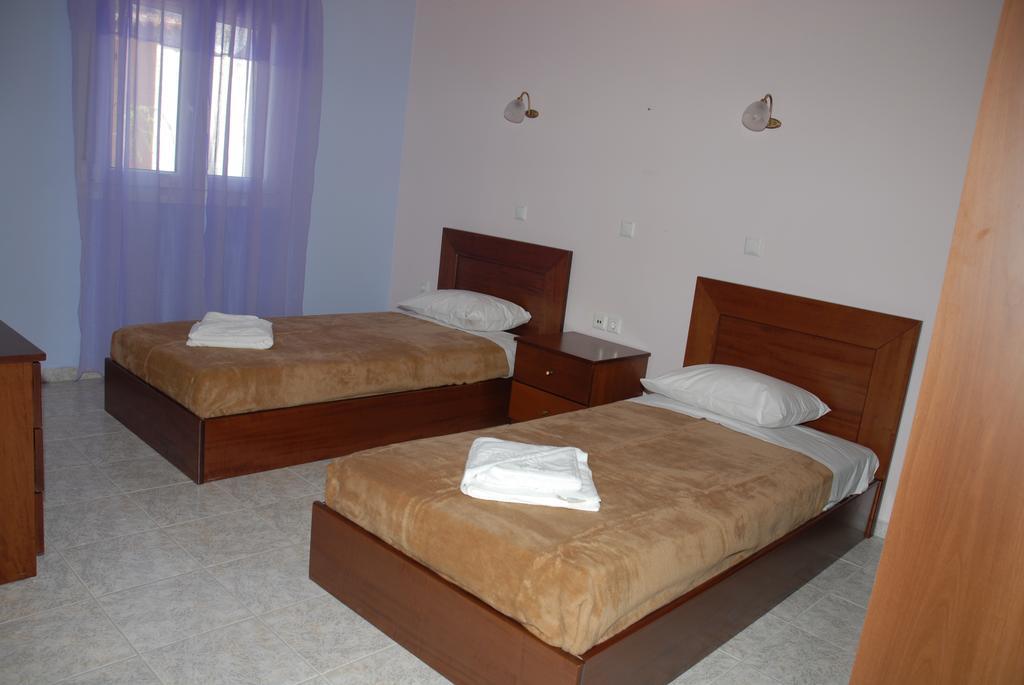 Yakinthos Garden Apartment อนัคซอส ภายนอก รูปภาพ