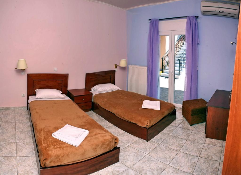 Yakinthos Garden Apartment อนัคซอส ภายนอก รูปภาพ