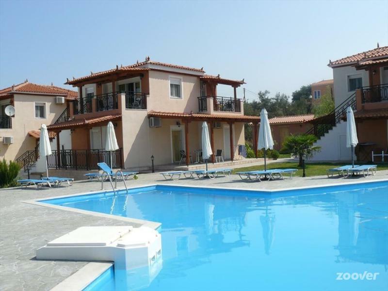 Yakinthos Garden Apartment อนัคซอส ภายนอก รูปภาพ